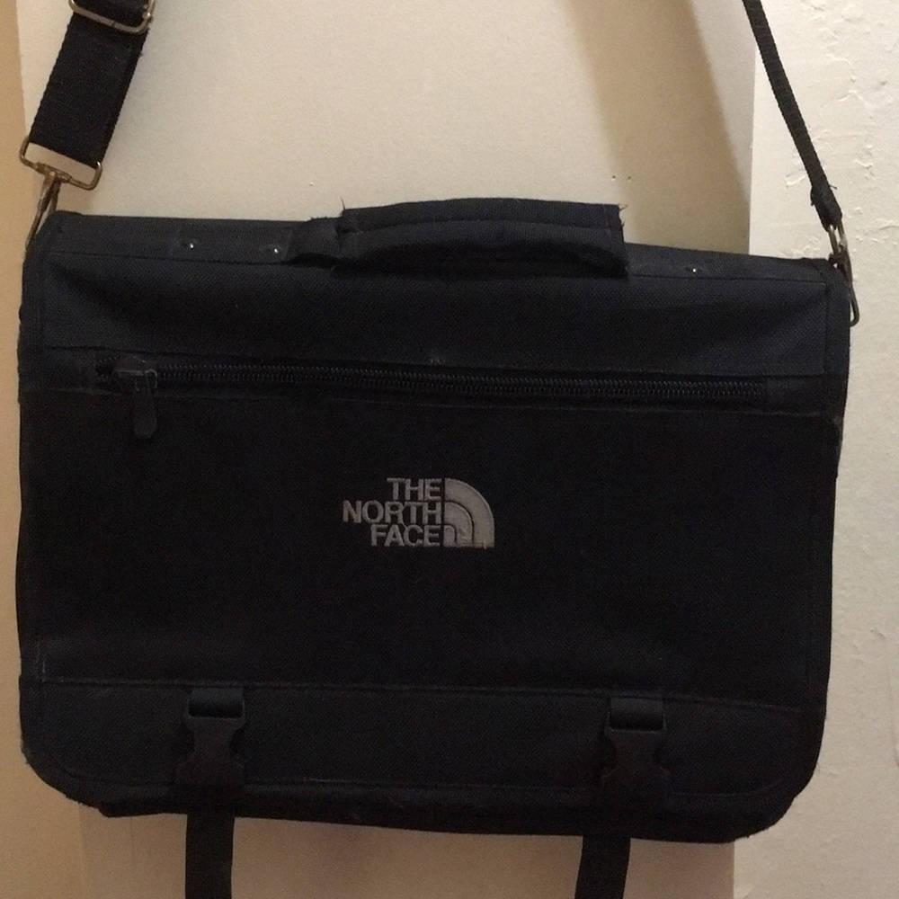 NORTH FACE LG MESSENGER/LAPTOP BAG